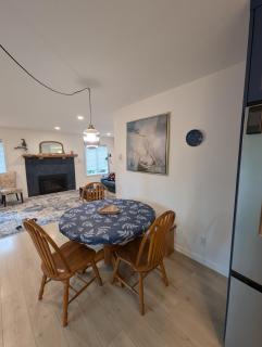 Colwood Hidden Home - 8