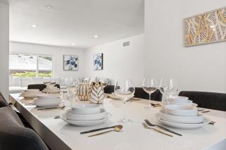 NEW Remodeled Northridge 5 Bedroom Near CSUN & Sherwood Forest - 7