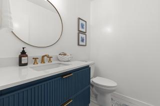 NEW Remodeled Northridge 5 Bedroom Near CSUN & Sherwood Forest - 1