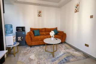 Skyline Comfort Modern 1BR Retreat Valley Arcade - 8