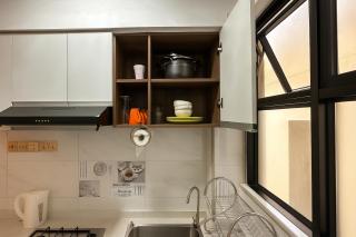 Skyline Comfort Modern 1BR Retreat Valley Arcade - 3