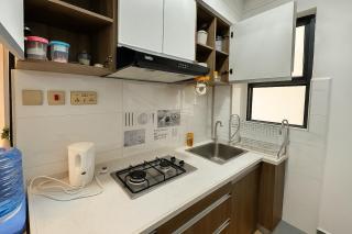 Skyline Comfort Modern 1BR Retreat Valley Arcade - 1