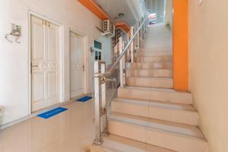 Urbanview Hotel Rifal Home Tegal - 7