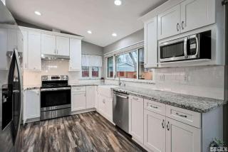 Family 4BR Home with Patio by Willowcreek Park - 8