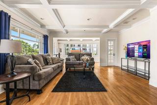 5 min walk to Alamitos Beach & LB Marina - 0