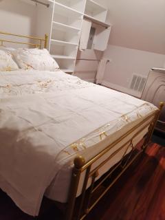 Beautiful home with your own entrance in Sandy - 1