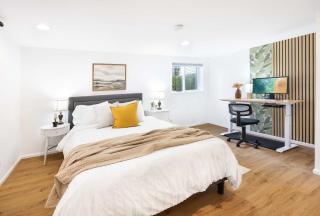 Artist 750sqft 2BR Basement Maple Leaf Park - 7