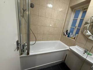1 Bedroom Relaxing Flat-Holborn-Private bathrooms - 1