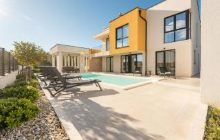 Lovely Home In Pridraga - 9