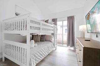 Steps to beach Best Location Villa - 4