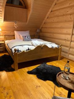 Pod Kogutem i Sową - Bio Wioska z domkami Premium w góralskim stylu VIP - 9