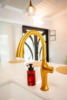 Bimini Bliss Waterfront Pool Retreat - 7