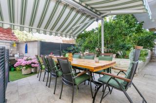 Apartments by the sea Slatine, Ciovo - 24266 - 1