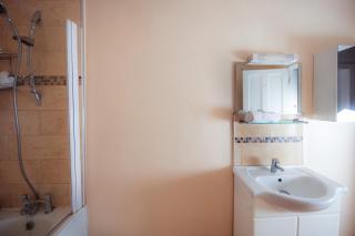 Cosy Apartment by Meadows - 1