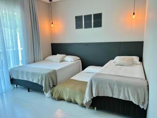 Beach House Mariscal - Casa Alto Padrão para até 7 Pessoas - 1