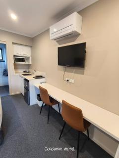 Coachman Motel and Holiday Units - 6