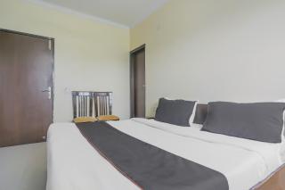 Super Townhouse Green Park Residency 1 - 0