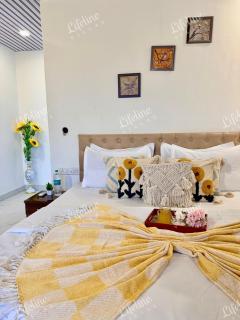 Lifeline Villas - Wonderment Luxurious Valley Touch 5Bhk Villa With Infinity Pool Close to Strawberry farms - 1