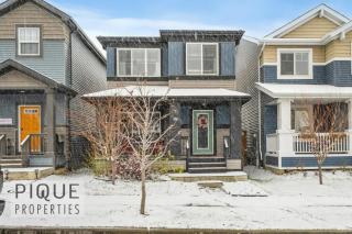 Wild Haven Retreat-HotTub-King Bed-Fireplace-BBQ - 3