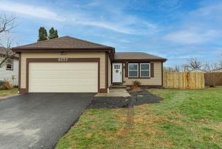 Pondside Retreat 4BR w Hot Tub & Pool Table & BBQ - 9