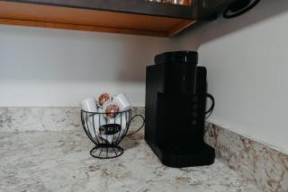 Pondside Retreat 4BR w Hot Tub & Pool Table & BBQ - 8