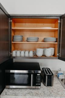 Pondside Retreat 4BR w Hot Tub & Pool Table & BBQ - 2