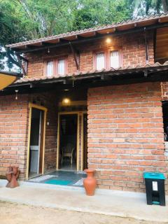 RedBrick House Rumassala - 0