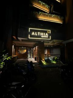 Althia Capsule Quarters - 6