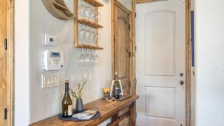 Blue Skies Lakeside Family-Friendly Getaway w Hot Tub BBQ - 1