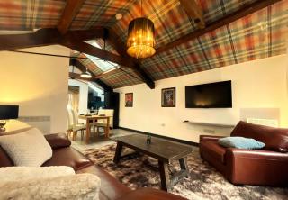 Balmoral Lodge, King Size Apartment by The Hive WA1 - 0