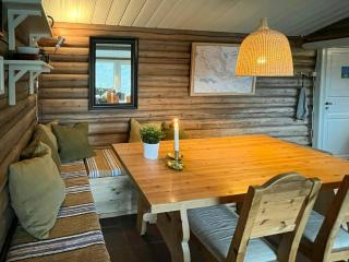 Timber Cabin With Ski-In Access At Solheisen - 6