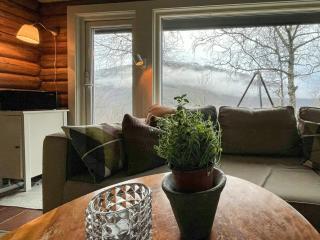 Timber Cabin With Ski-In Access At Solheisen - 2