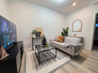 Amaville - Two BRM Suite in West Edmonton - 0