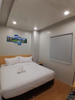 Travelbiz Hotel Medan - 3