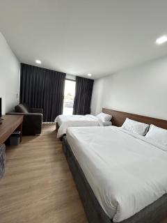 J&P Hotel Sriracha - 7