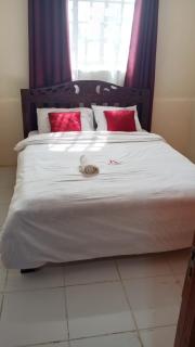 grand royal,Queens - 1