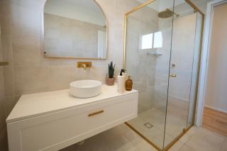 Anzac Highway Getaway Apartment in Plympton - 7