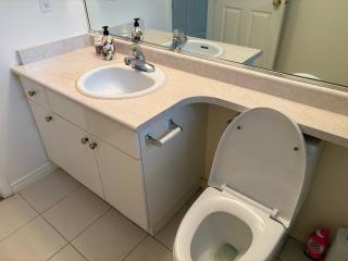 Vancouver Guest House- 15 Min Airport Downtown, Free Parking - 9