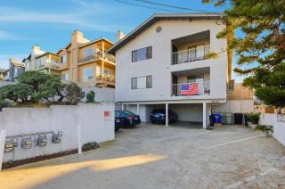 Hidden Gem 3Bed 3Ba Retreat Jacuzzi AC Balconies - 1