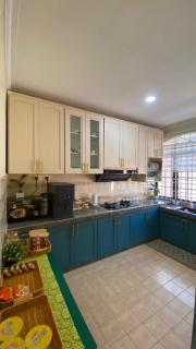 Muslims LakeView Private Pool Homestay Ipoh Perak Malaysia - 9