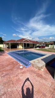 Muslims LakeView Private Pool Homestay Ipoh Perak Malaysia - 4