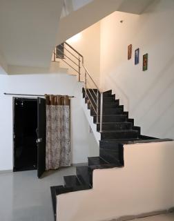 3BHK Row House at MR10 - A Peaceful Indore Stay - Indore - 2