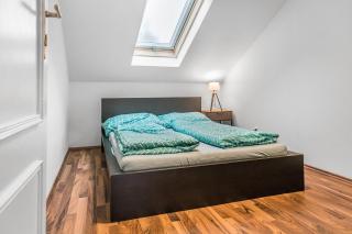 Stylish 2BR Apartment with Balcony in City Center - 0