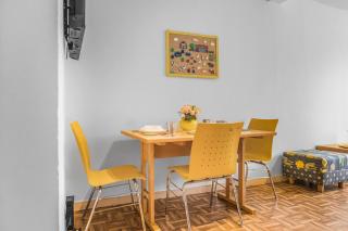 Stylish 2BR Apartment with Balcony in City Center - 8