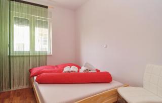 Lovely Apartment In Nin With Swimming Pool - 7