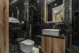 Petrovdom Apartments 26-303 in RC Manhattan , Beresteiskyi 11 - 3