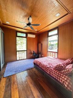 Indah Desa Homestay - 1