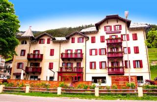 GH Hotel Piaz - Pozza di Fassa - 9