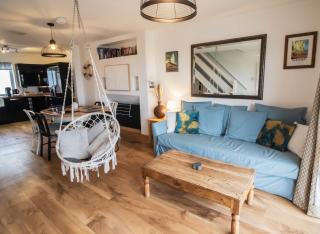 Pebbles Beach House By Air Premier - Seaford - 8