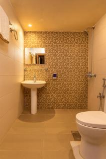 Pinewood Guest House - 6